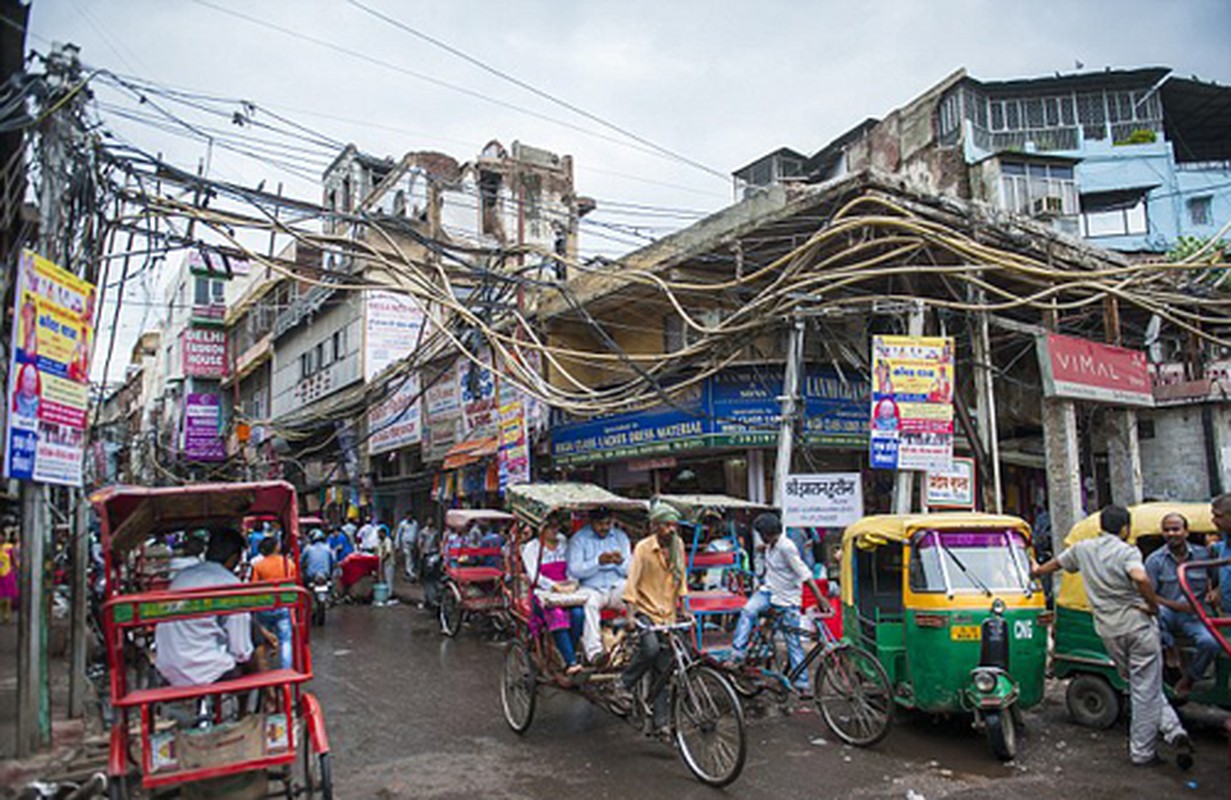 Nhung mang luoi dien giang to tren duong pho An Do-Hinh-4